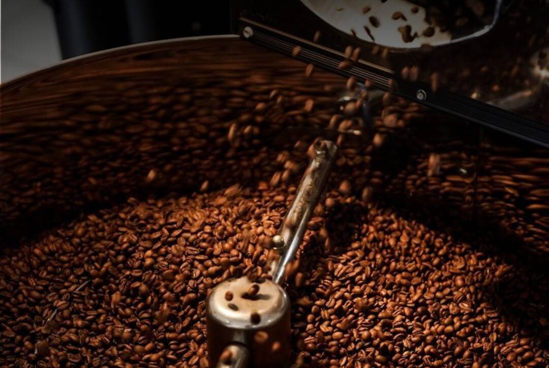 Should Your Cafe Roast Its Own Coffee